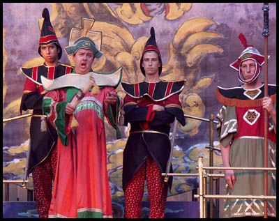 Turandot-02a.jpg (68536 bytes)